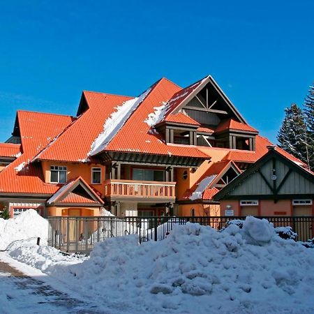 Sunpath By Outpost Whistler Villa ภายนอก รูปภาพ