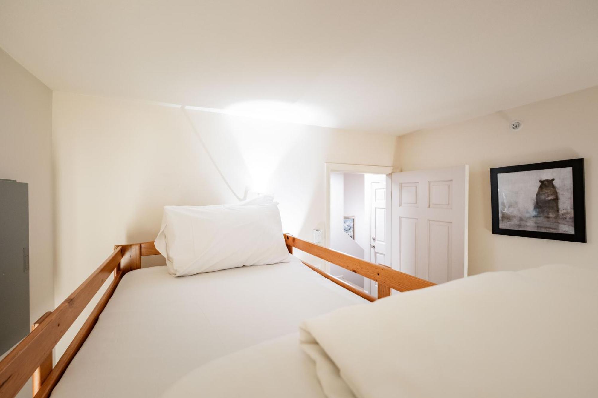 Sunpath By Outpost Whistler Villa ภายนอก รูปภาพ